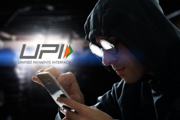 UPI Fraud Alert: Never Hand Over Your Phone to Strangers – Stay Safe!