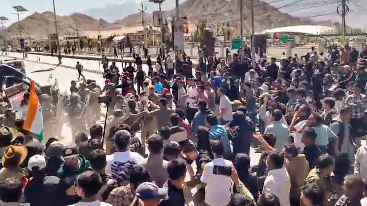 A BJP office and a police car are set on fire during a violent demonstration in Ladakh over demands for statehood.